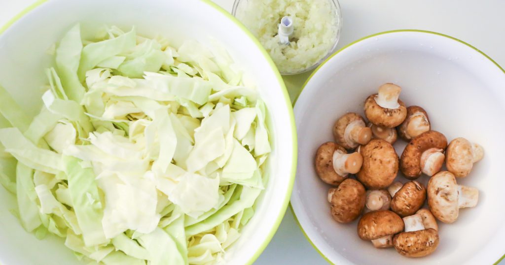 Poêlée de chou blanc et champignons