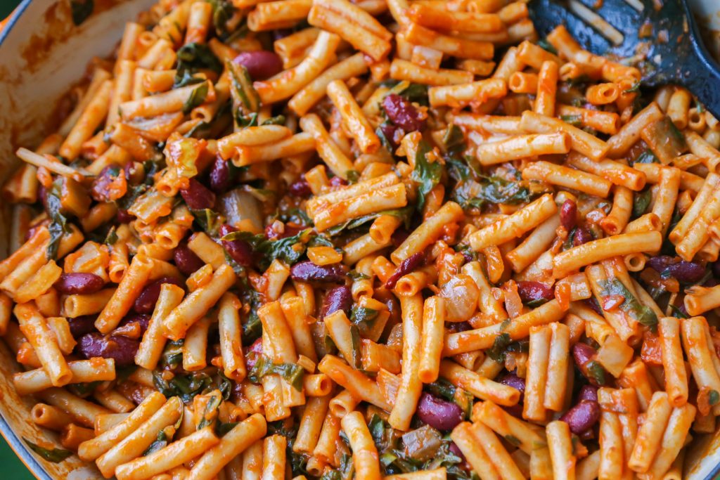 Pâtes aux blettes et à la tomate